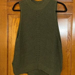 Knit tank top with low cut sides